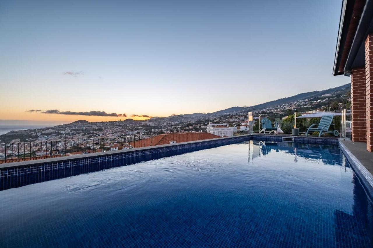 Casa Da Pinheira II - By Wehost Villa ฟุงชาล ภายนอก รูปภาพ